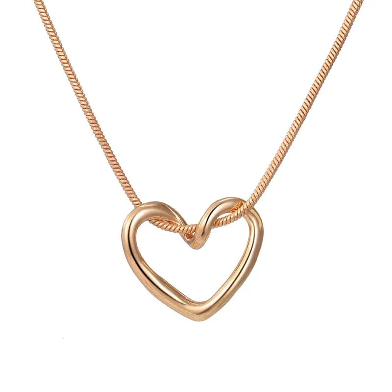 😊New Simple Hollow Love Heart Pendant Necklace for Women Fashion Creative Geometric Clavicle Chain Necklaces Party Jewelry Gift🥳